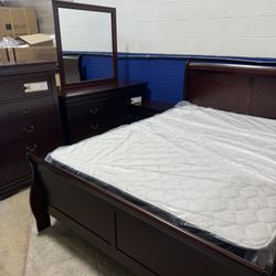 Brand New Bedroom Furniture Sets, Queen And King