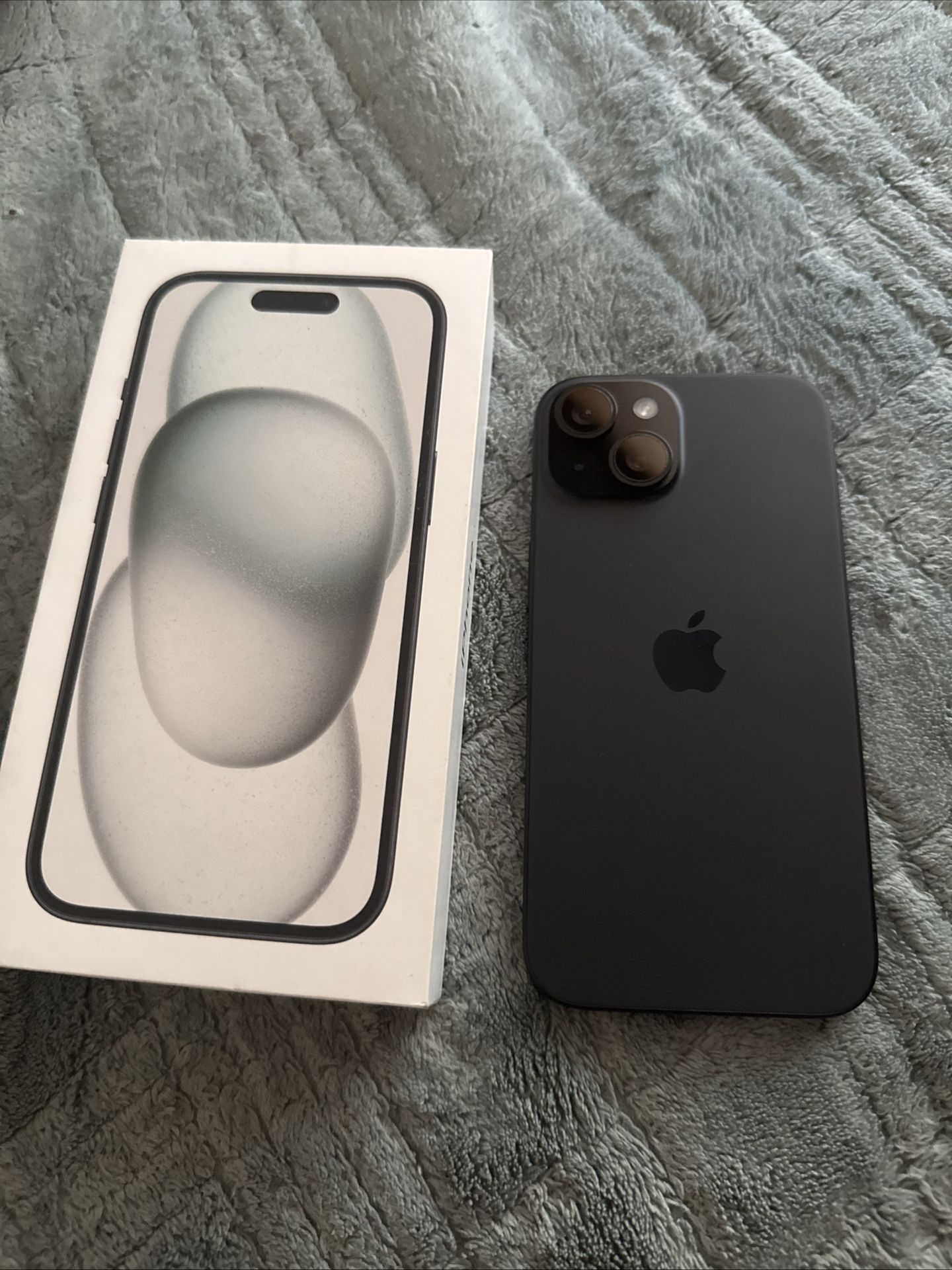 DEMIU ベージュ　iPhone15 Apple iPhone 15 - black - 5G smartphone - 256 GB - GSM