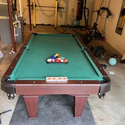 7’ Pool Table 