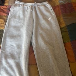 Nike fleece pants