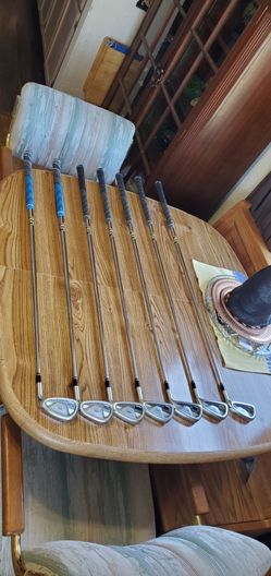 Macgregor M685 Forged Iron Set 4 to PW Stiff Shafts