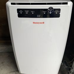 Honeywell Portable AC 10k BTU . 6 Months Old. $200 Obo