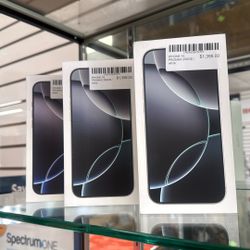 iPhone 16 Pro Max 256gb Unlocked/ Payment Available/ Apple Warranty 