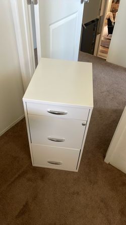 File Cabinet (Like New)