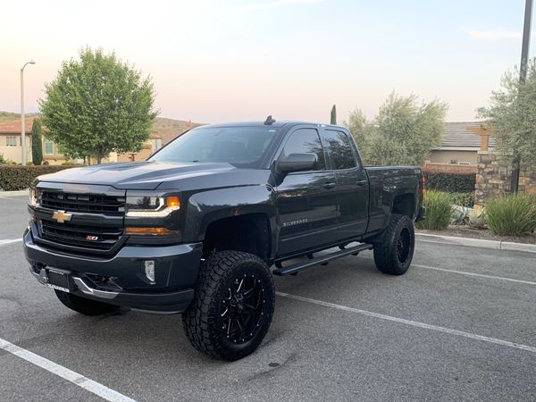 Chevy Silverado 1500 V8 4X4 for Sale in Calimesa, CA - OfferUp