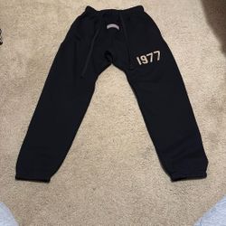 Essentials Sweats 1977