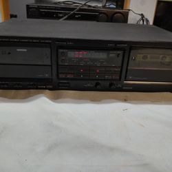 KENWOOD STEREO DOUBLE CASSETTE PLAYER AND RECORDER W AUTO REVERSE 