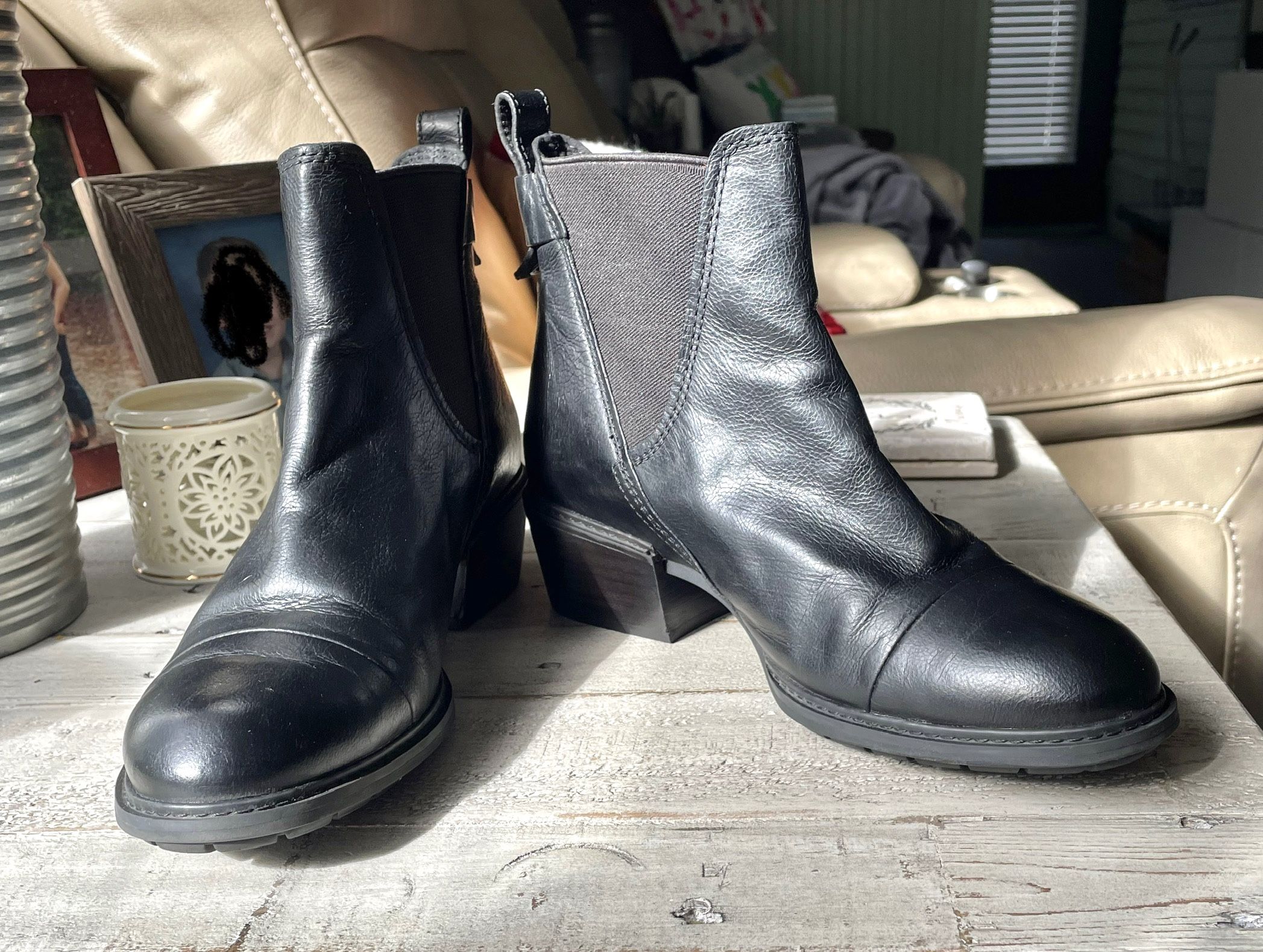 Timberland - Sutherlin - Women's Ankle Bootie - US 8 - Black - Appear to be New
