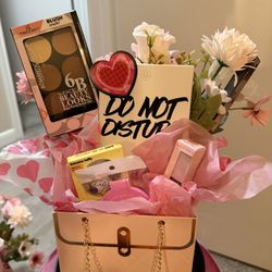 Valentine Make Up Gift Baskets 