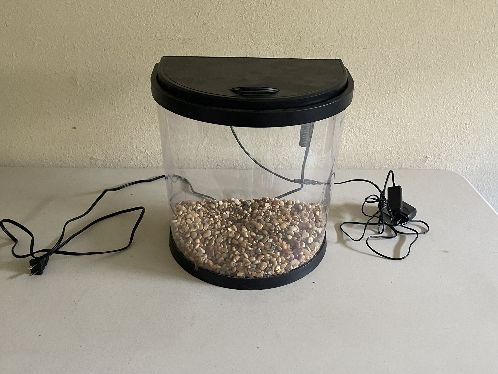 Small Fish Tank With Light 💡 And Filter