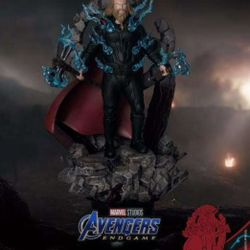 Thor Statue 