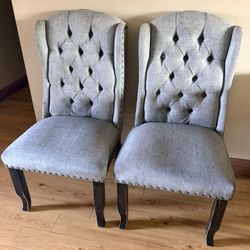 2 Dining Chairs 
