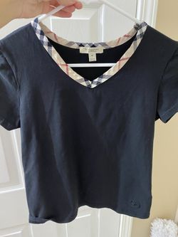 Burberry Women’s T-shirt- Size M