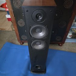 Polk Tower Speakers 1 Set