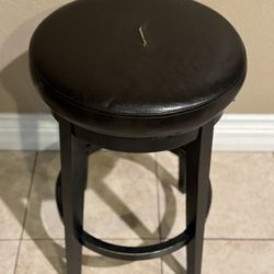 Wood swivel backless bar stool