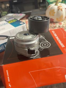 Serpentine Belt Kit with Tensioner and Idler Pulley