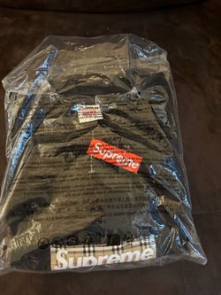 Burberry supreme collabe tee