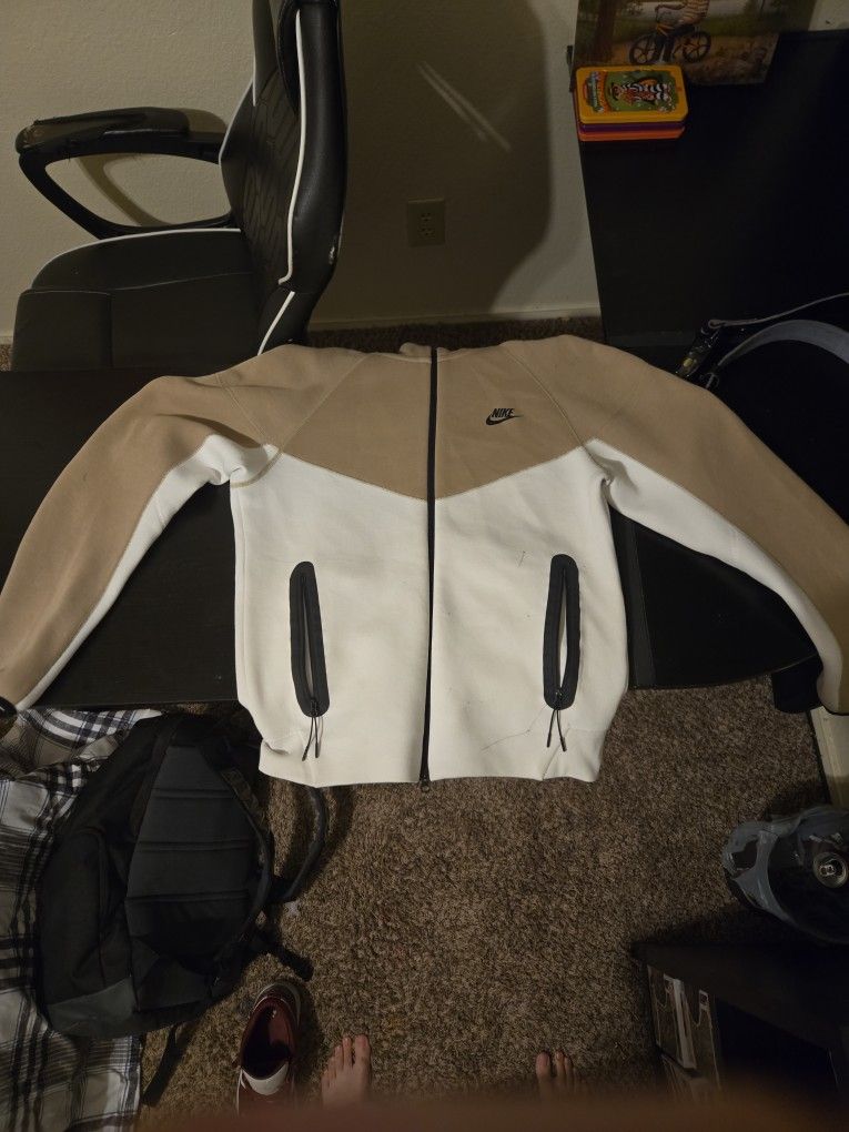 Mens Nike Tech Beige And White Fleece