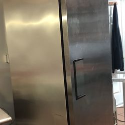 Commercial Refrigerator (True)