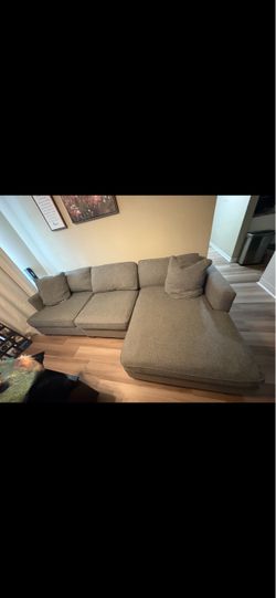Gray Fabric Sectional Sofa with Chaise