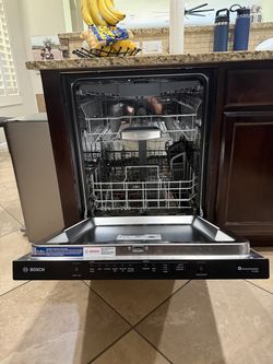 Bosch 500 Series Dishwasher (SHP65DM5N) - ONLY 3 MONTHS OLD - Like New!