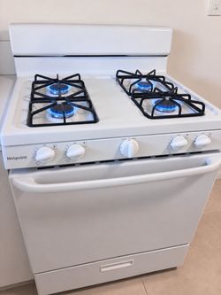 Gas Stove with Oven – like new
