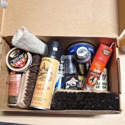 Shoe Shine Kit
