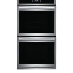 NEW FRIDGIDARE GALLERY ❤️27”❤️ CONVECTION. AIRFRY. ELECTRIC. WITH A 3 YEAR EXTENDED WARRANTY 4/1/26. Some Cosmetic Damages On the Upper Door And Handl