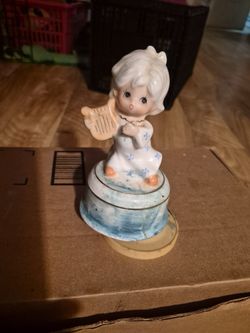 Vintage Musical Angel Bout 6 Inches