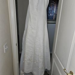 Brand NEW Wedding Dress