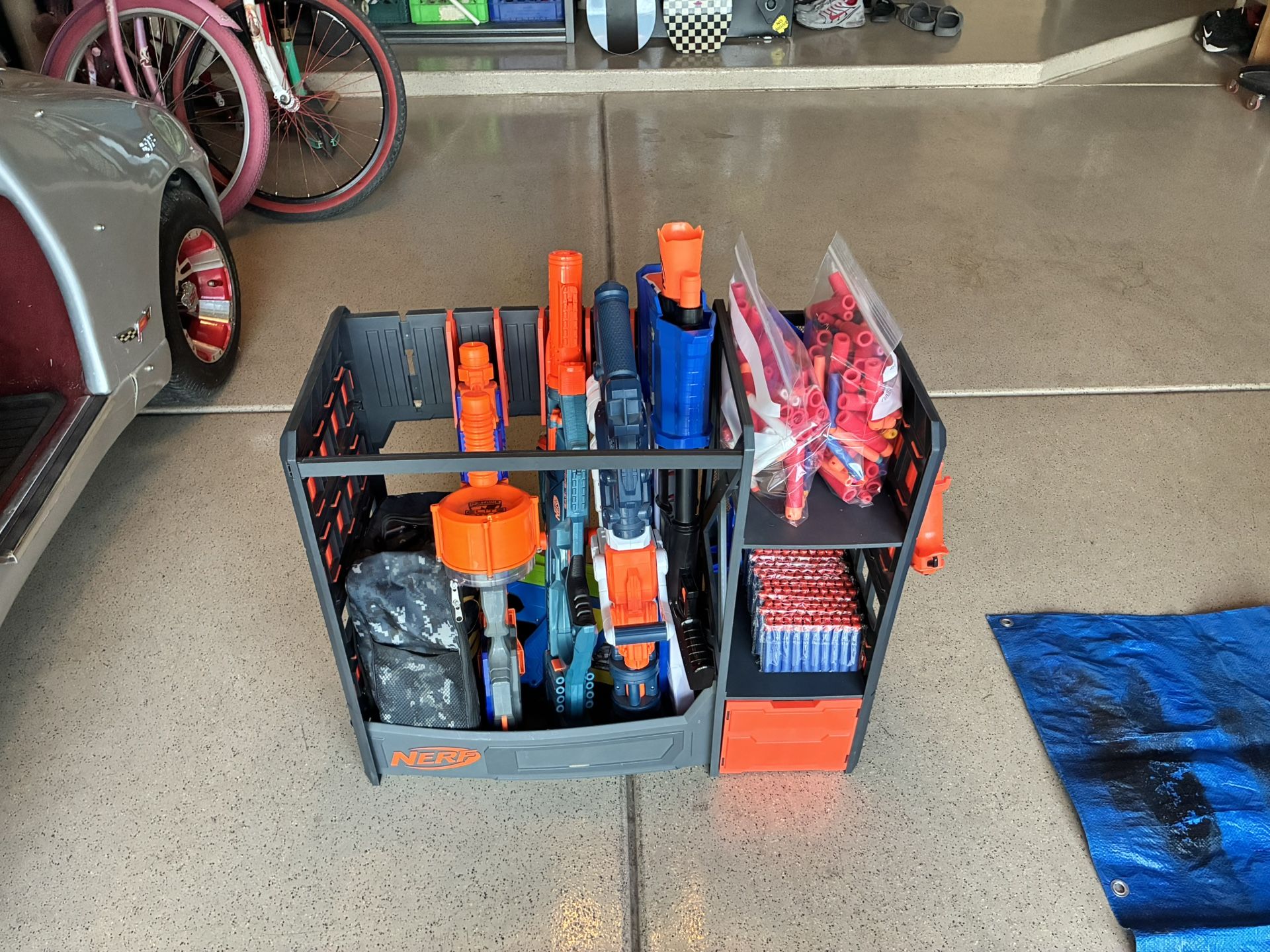 Nerf Guns, Darts, Stand