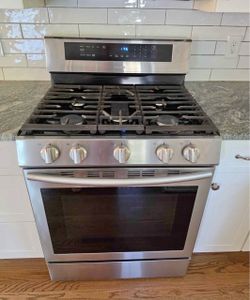 Samsung 30" slide in gas range