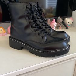 Women’s Boots