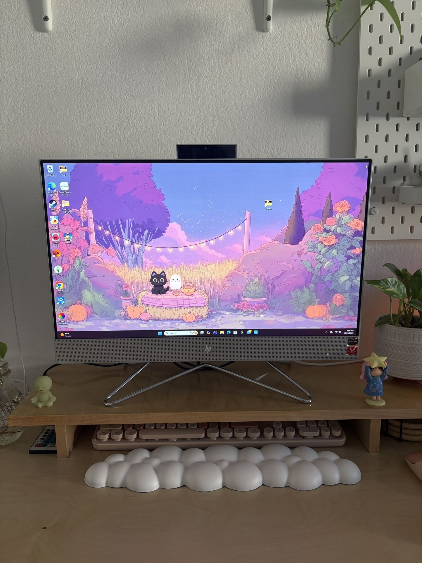 Hp All In One 24-dp0000wa (7TT88AV) Touch Screen Desktop