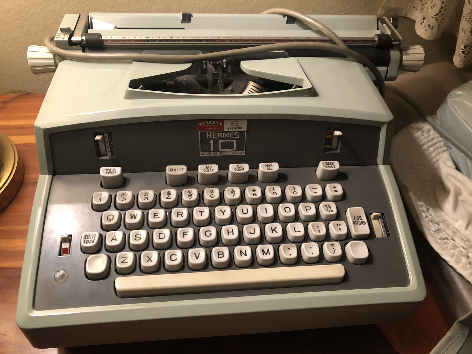 Hermes electric typewriter