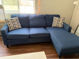 Blue couch FREE! In Seal Beach