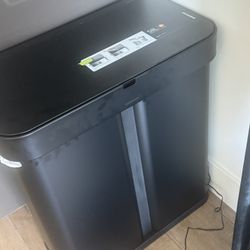 Simple Human Trash Can. New. Dual Sided Motion Sensor