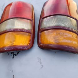 2002 Tahoe  rear taillamps
