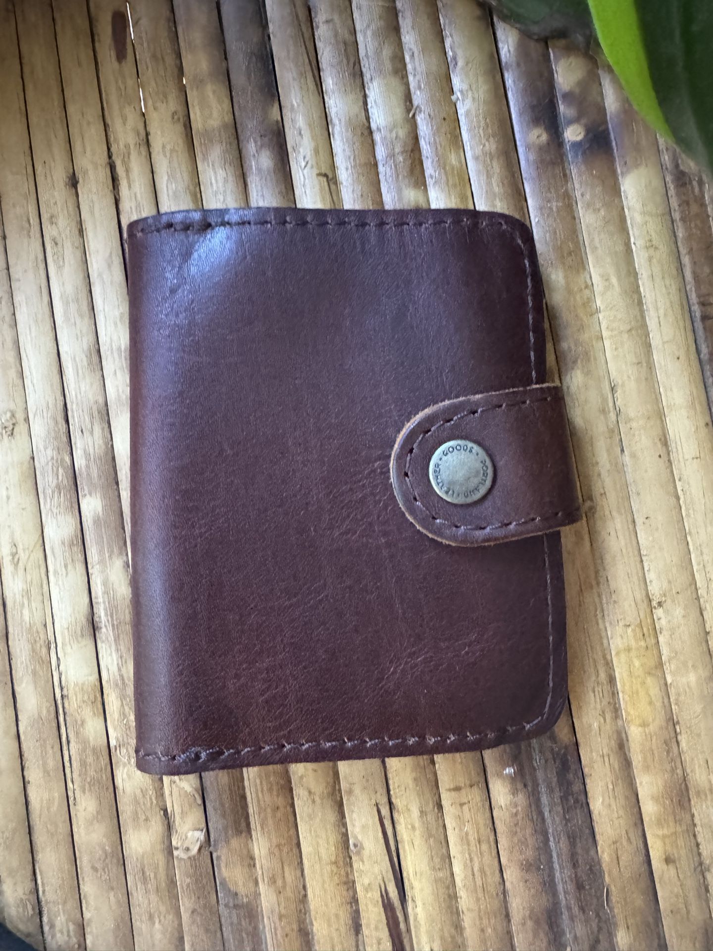 Portland Leather Goods Brown Mini Bifold Wallet Credit Card Slots Zip Coin Pocket Travel Lightweight