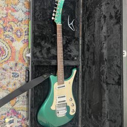 Yamaha SGV-300 Electric Guitar 2000 Reissue 
