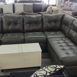 Sectional In Stock For Immediate Delivery 