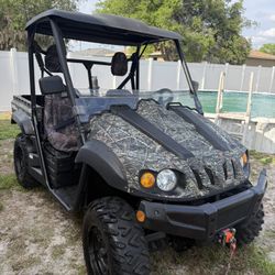 Axis (500). 4x4. $8500