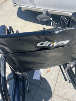 Drive Medical Silver Sport 2 Wheelchair with Detachable Full Arms and Elevating Leg Rests,