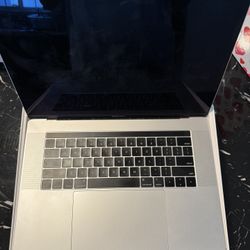 2016 Mac Book Pro 15inch 32GB