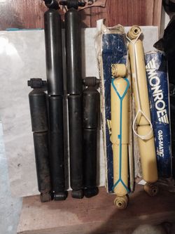 Removed black set from 4wd 98 Chevrolet 1500