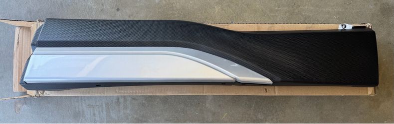 2019-2020 Subaru Forester Door trim molding