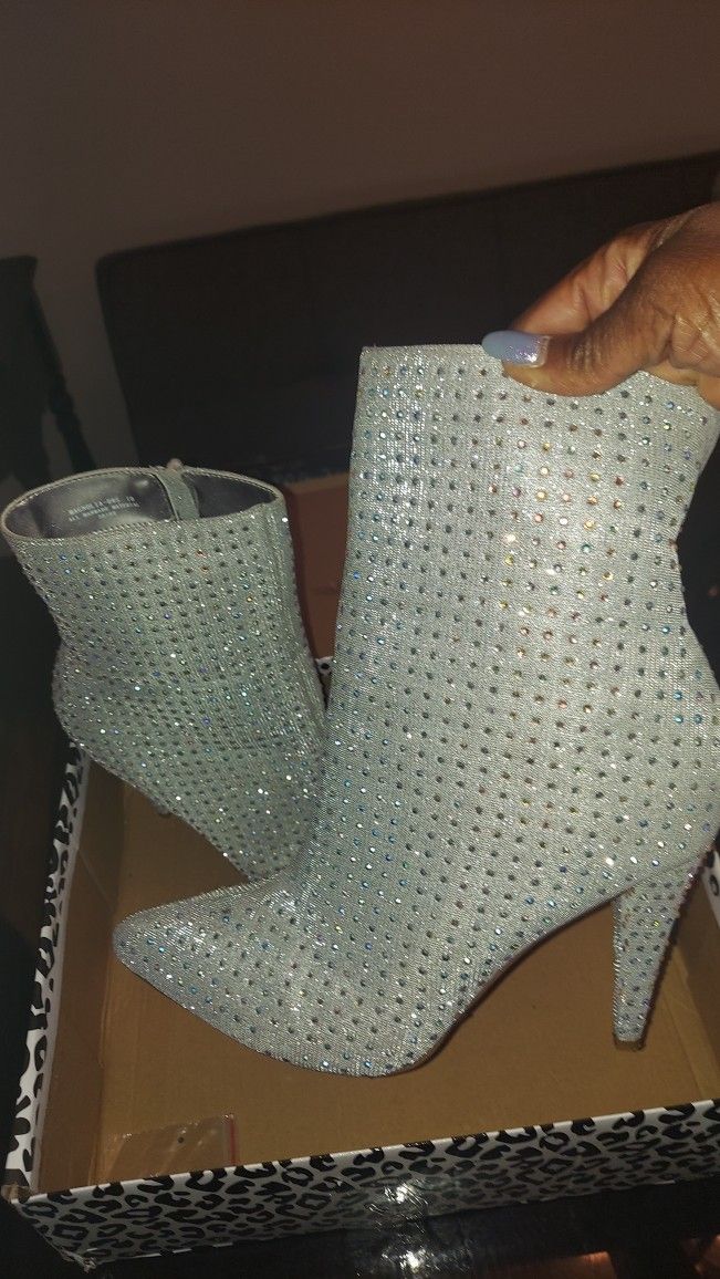 Sexy Sparkly Anne Michelle Boots