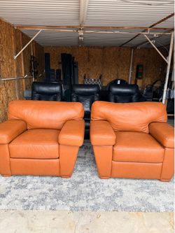 Set of 2 extra-large, comfortable sofas