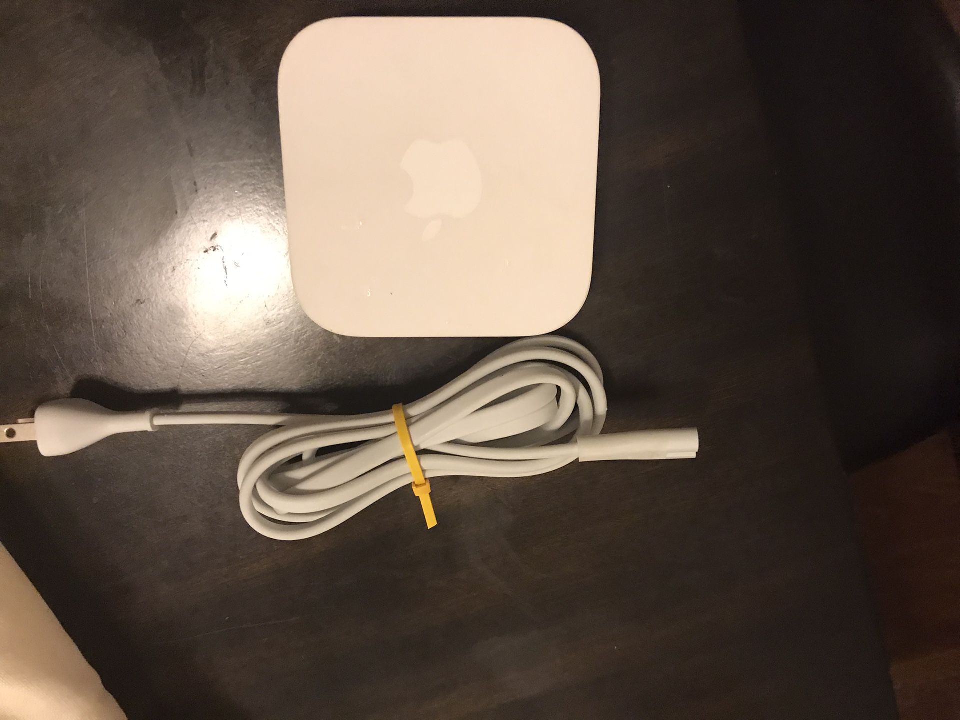 Apple airport WiFi router