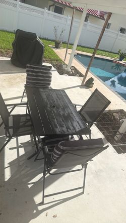 Outdoor table and chairs